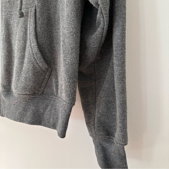 Women’s Gray Graphic Mountain Outdoor Zip Up Hoodie Size Small - Picture 3 of 10